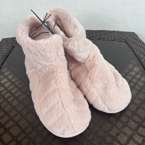 Muk Luks Cozy Plush Slip On Bootie Slippers Size 9